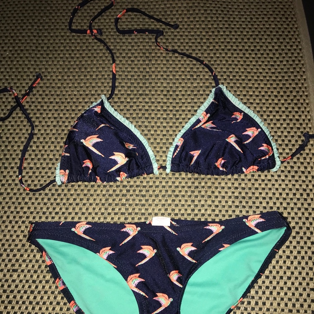 Patterned bikini